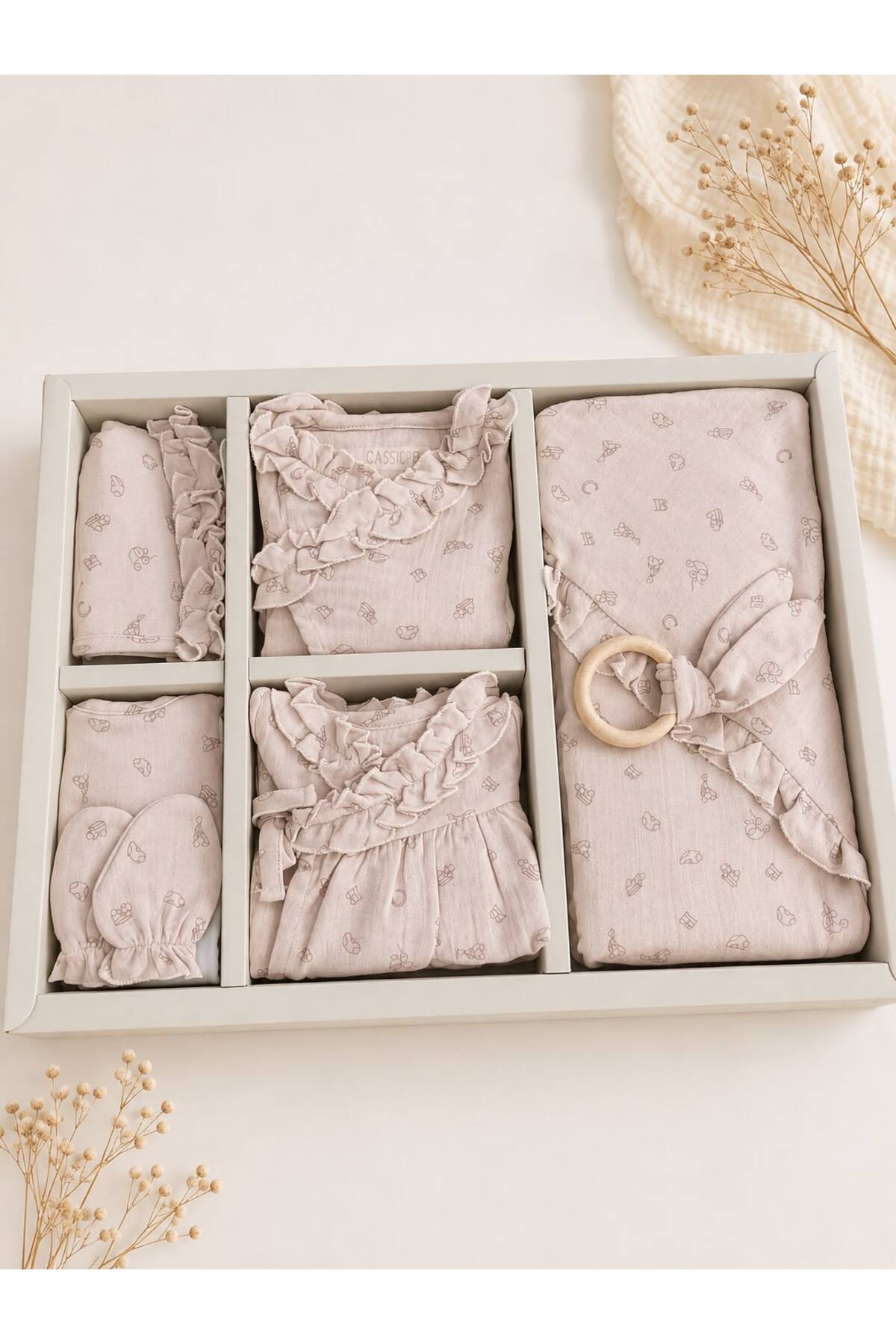Premium Kız Bebek 10 Parça Hastane Çıkış Seti – Pudra
